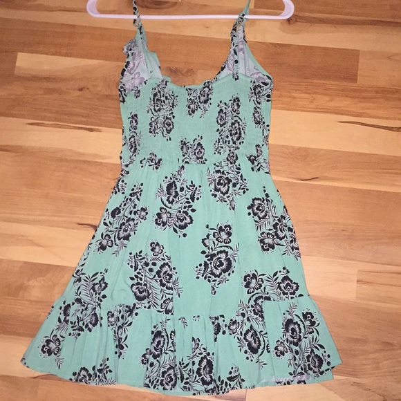 Spaghetti strap dress - Picture 2 of 3